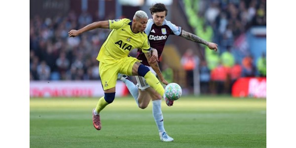 Tottenham Hotspur vältti putoamisen jälleen voittoputkensa jälkeen Tottenham Hotspur vältti putoamisen jälleen voittoputkensa jälkeen